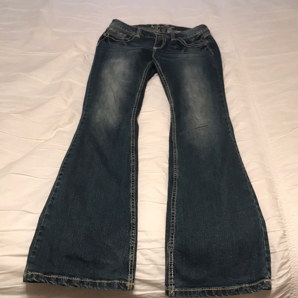 Ariya Jeans Boot Cut Dark Size 7/8